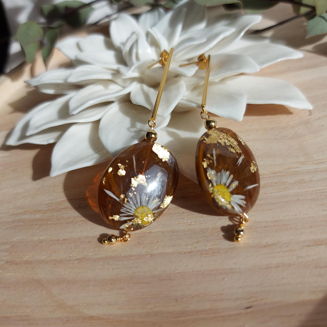 Boucles d'oreilles "Daisy vintage" pendantes Pâquerettes séchées acier inoxydable doré 