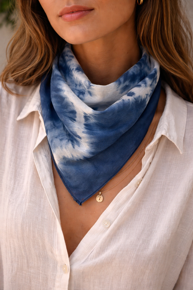 Foulard à liseré de couleur 