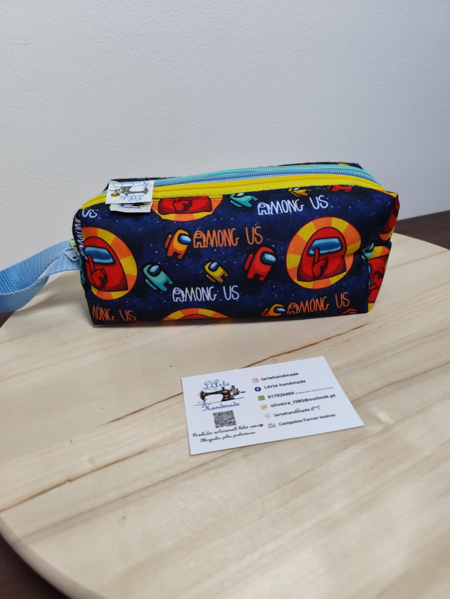 Estojo escolar triplo Among us 
