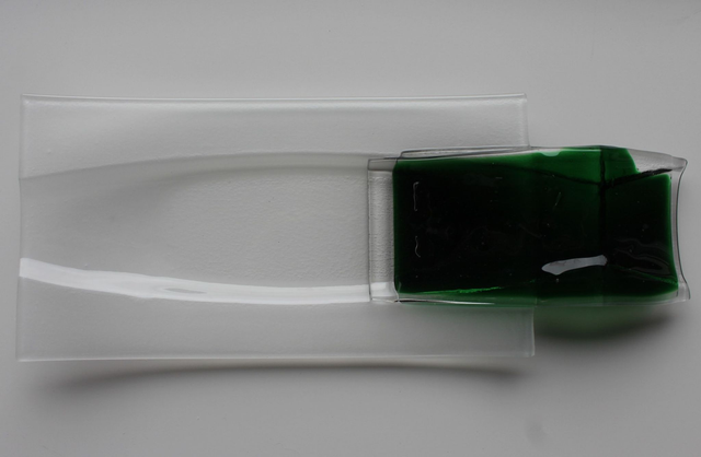 o4 Antipasti-Schale leicht gewölbt mit Griff . Akzent in Tannengrün . tk 1 o42020 03