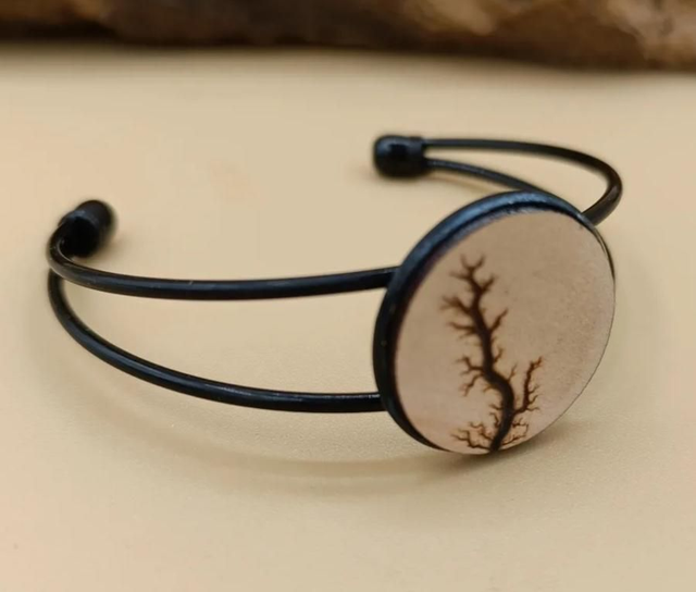 Manchette ajustable en erable