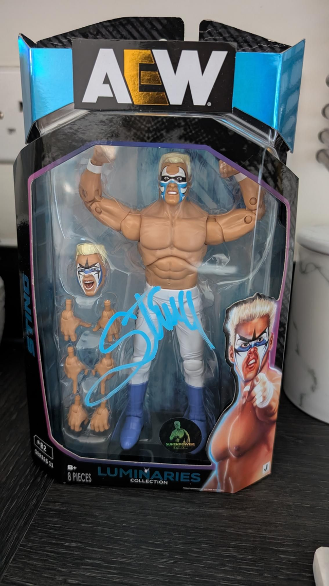 AEW Signed Unmatched Series 11 Luminaries Sting #82 Figure with SWAU Authentication 