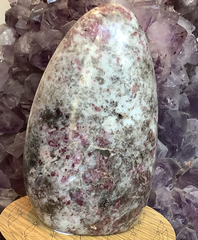 Tourmaline rose sur quartz