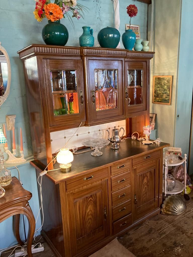 Küchenschrank / Buffet/ Vitrine /  