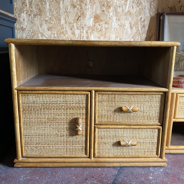 Meuble bas en rotin