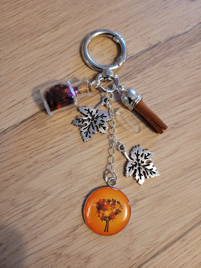 Bijou de sac argenté - A la faveur de l'automne