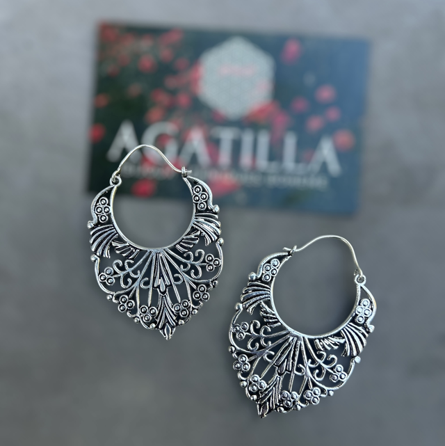 BOUCLES D’OREILLES AGENTÉES 