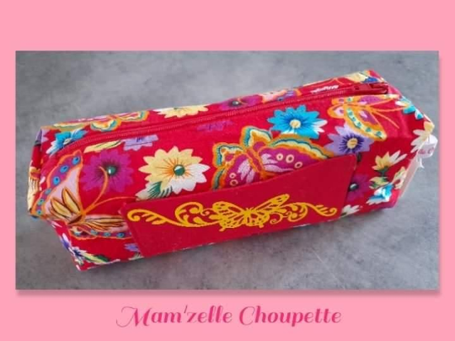 Trousse carrée papillon