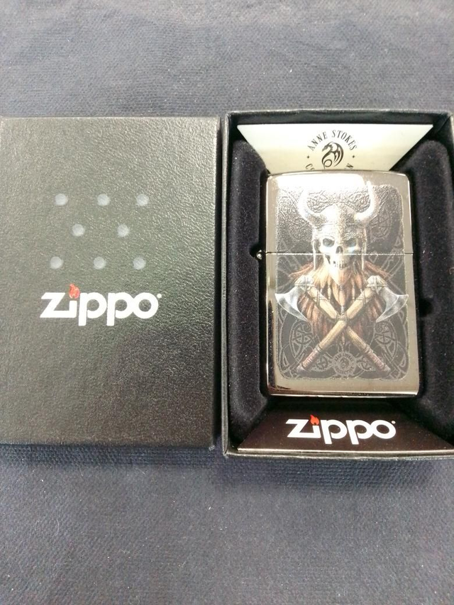 Viking Skull &amp; Axe Design Genuine Zippo Lighter 