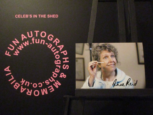 Anne Reid Authentic Autographed 6x4 Photograph (A)