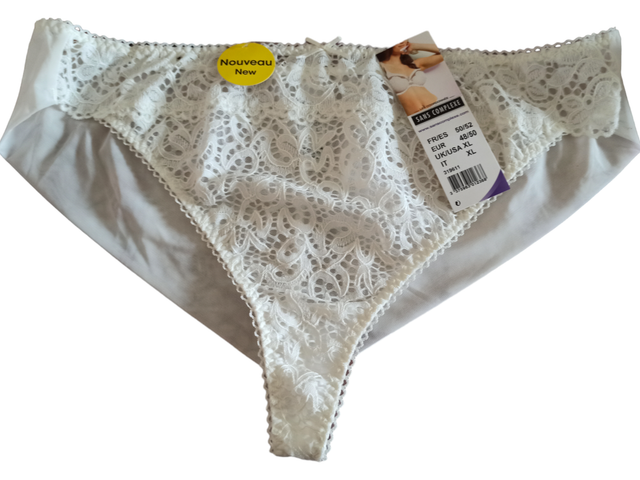 Tanga dentelle écru (Sans Complexe)