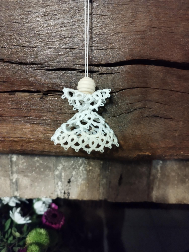 Suspension Ange frivolité 