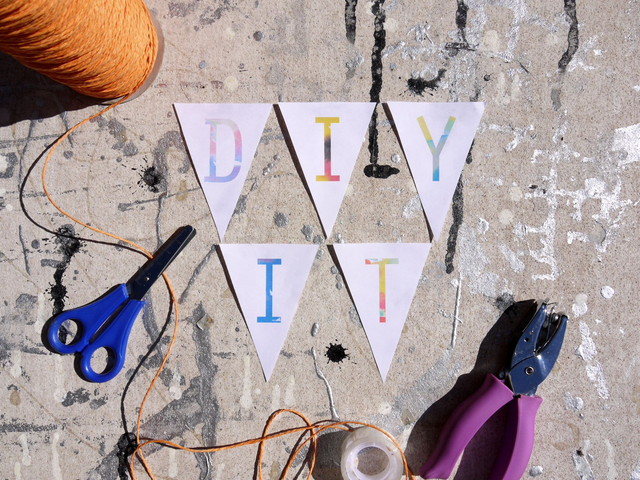 DIY &quot;HAPPY BIRTHDAY!&quot; Bunting