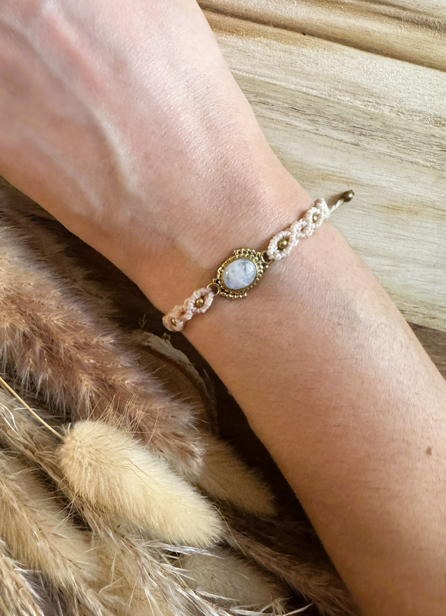 Luna - Bracelet micro-macramé et pierre de lune / Collection Céleste
