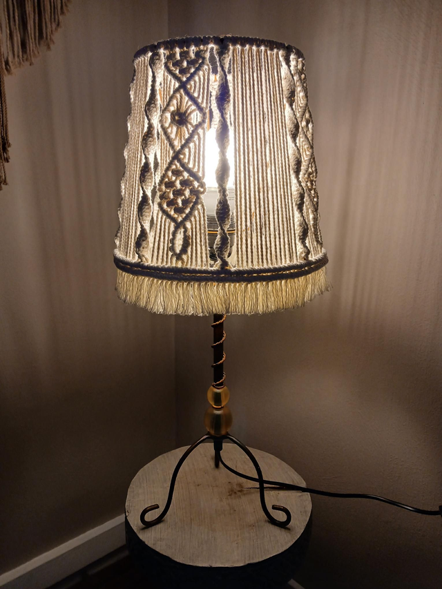 Lampe abat-jour en macramé – Décoration bohème artisanale