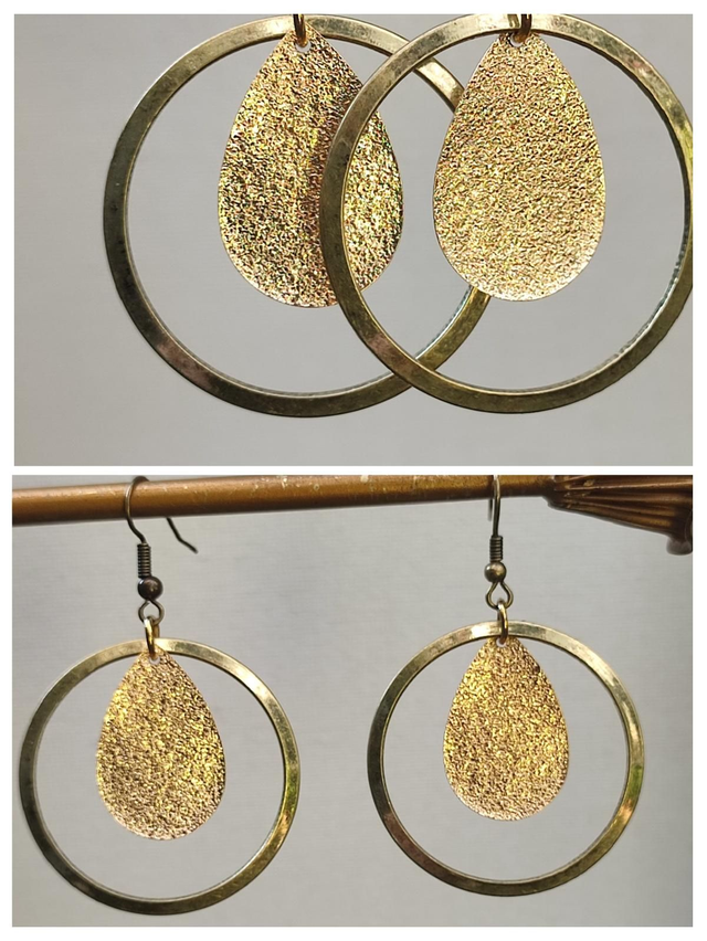 Cercles bronze et gouttes dorés sans nickel, pièce unique 