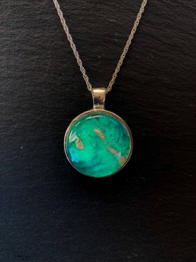 M69 — Sun-kissed Spring 