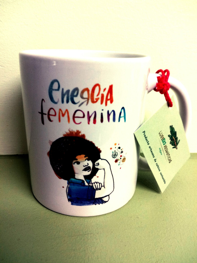 TAZA "ENERGÍA FEMENINA"