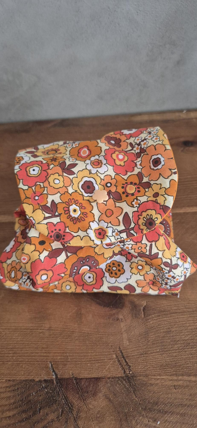 Trousse de maquillage ronde 70&#039;s