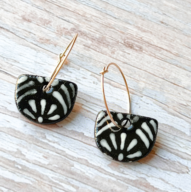 Boucles d’oreilles terre noire