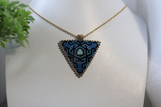 Collier Rococo bleu