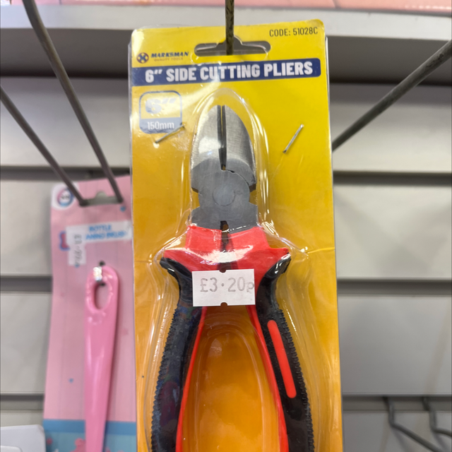 Side cutting pliers 
