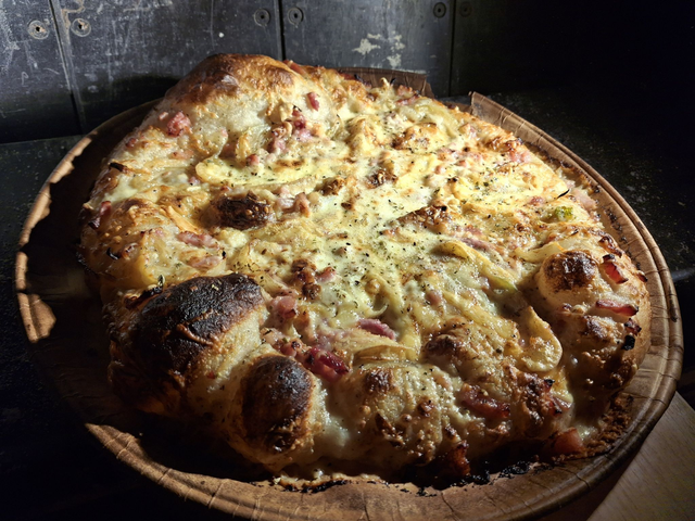 PIZZA BOULANGERE REBLOCHON COL DES ANNES