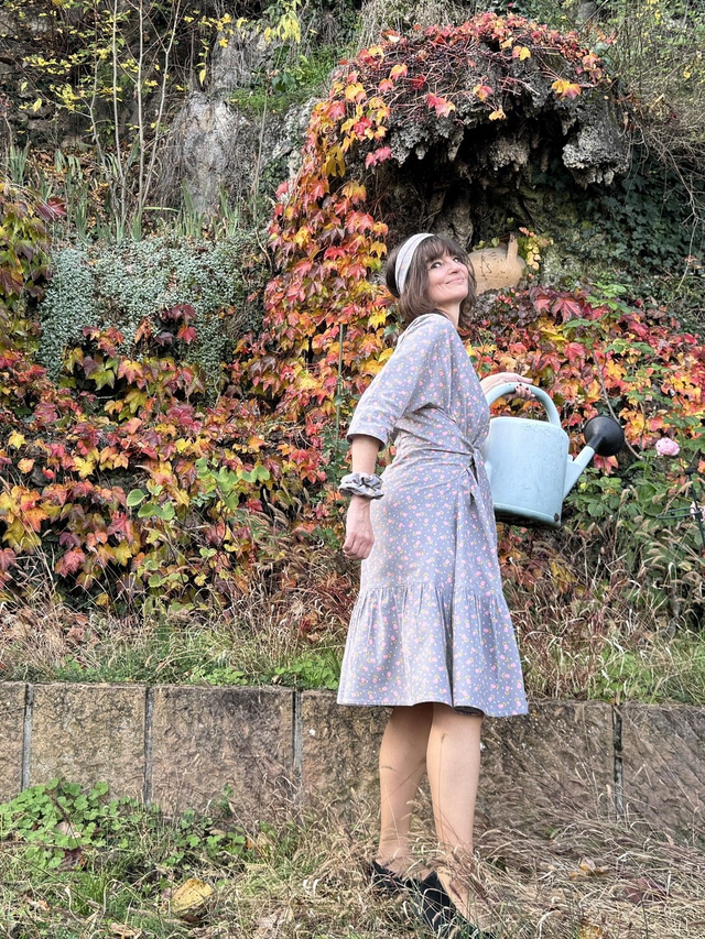 Robe Folkado velours gris fleuri