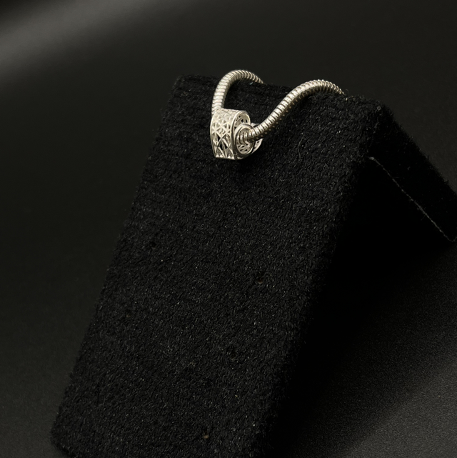 Berloque separador arabesco