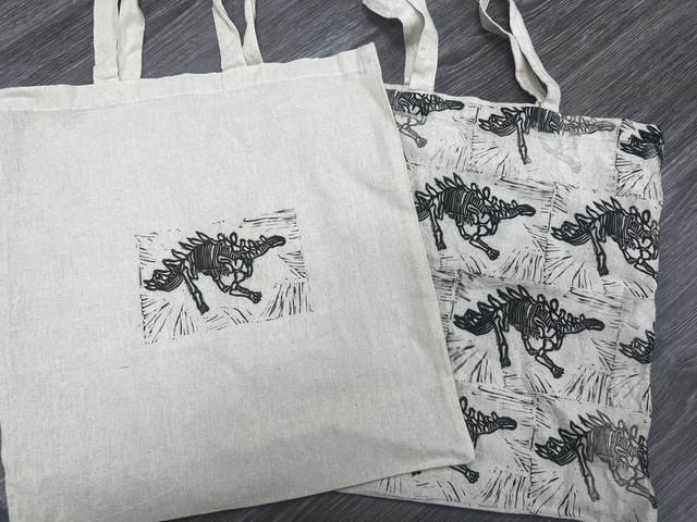 Dino Lino Tote Bags