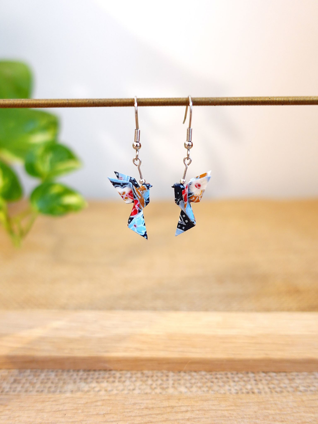 Origami Colombe, oiseau / INOX / Boucles d'oreilles / Papier japonais washi / Bleu marine, beige, Argent / Bijou japonais origami /