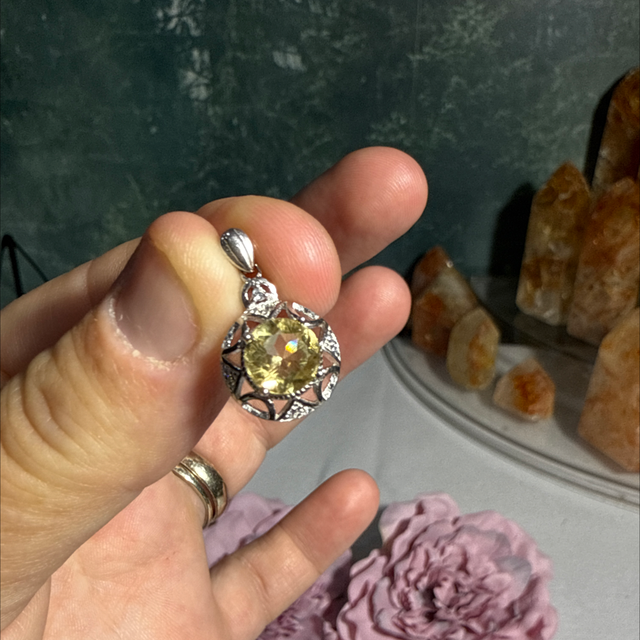 Citrine pendent 