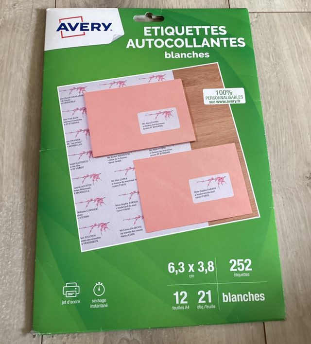 Étiquettes autocollantes blanches rectangle Avery lot de 8 feuilles 