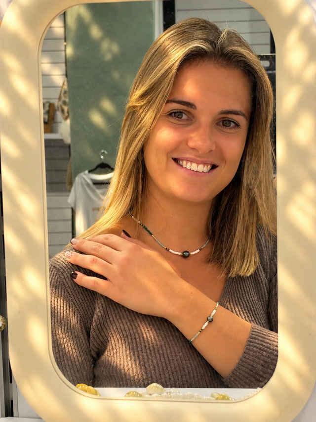 Collier Miti