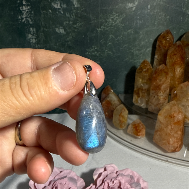 Lab pendent s925