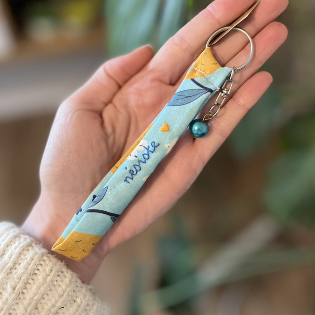 Porte clé *résiste 