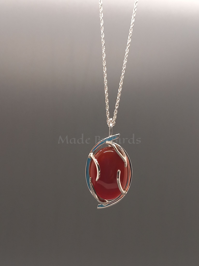 Carnelian and Sterling Silver Flowing Pendant Necklace 