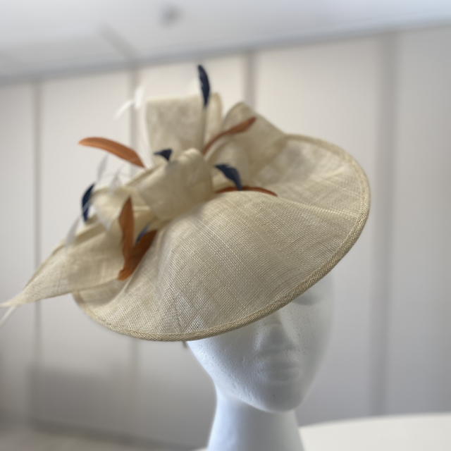 🤍Sarah cream headpiece