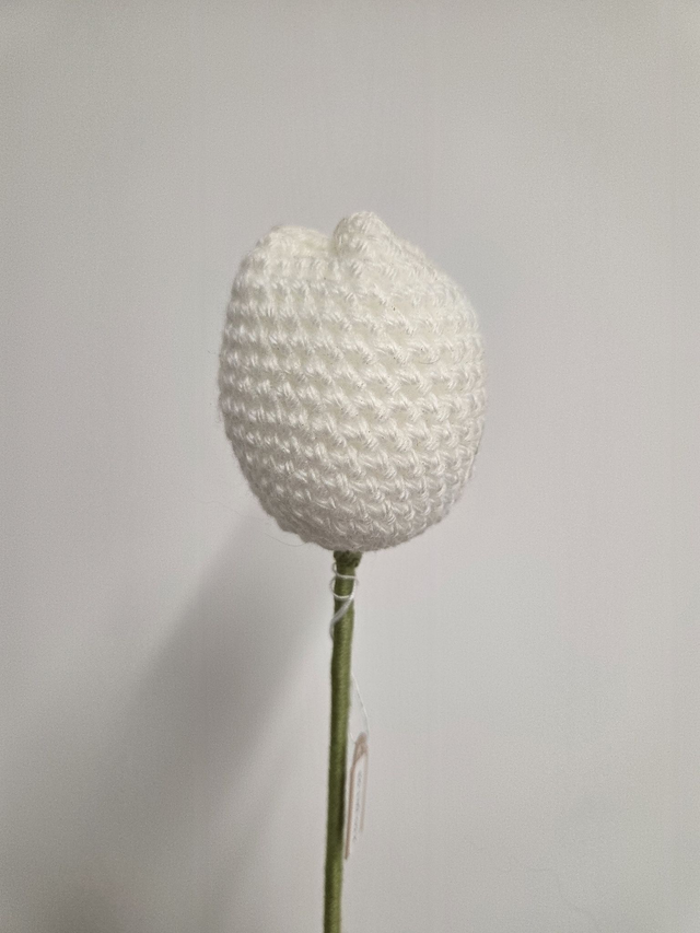 White Tulip Forever Crochet Flower - LW-012