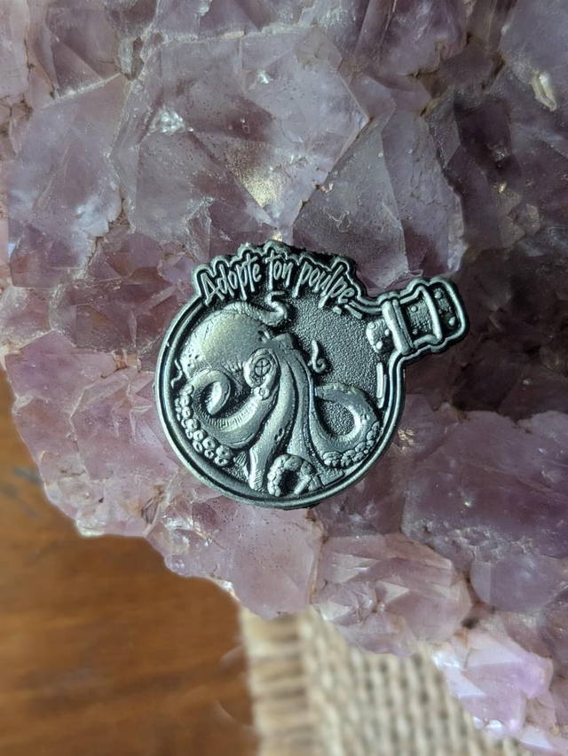 Pin's Adopte ton poulpe