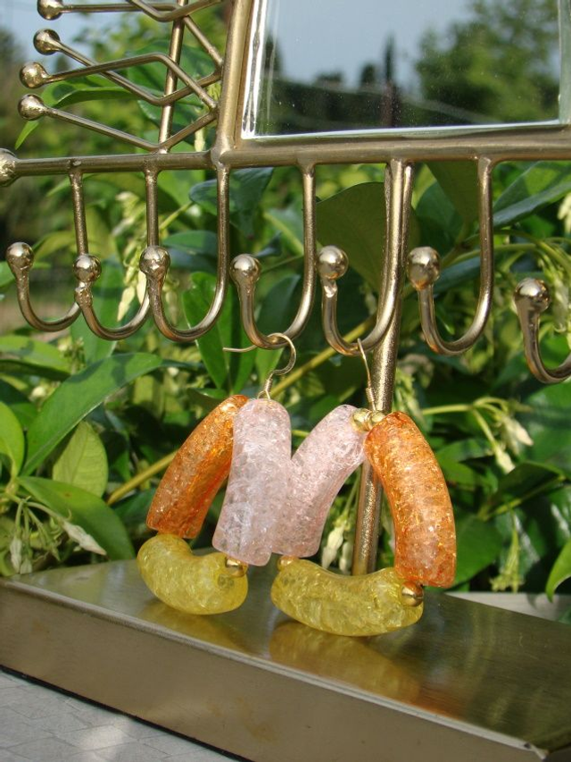 Boucles d&#039;oreilles perles tubes incurvées craquelées Daraar Naarangee