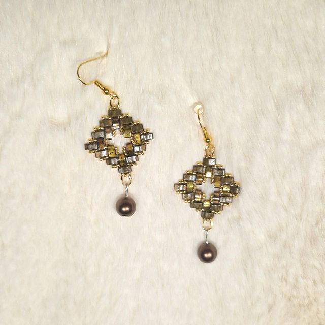 Boucles d'oreilles duo de marrons 