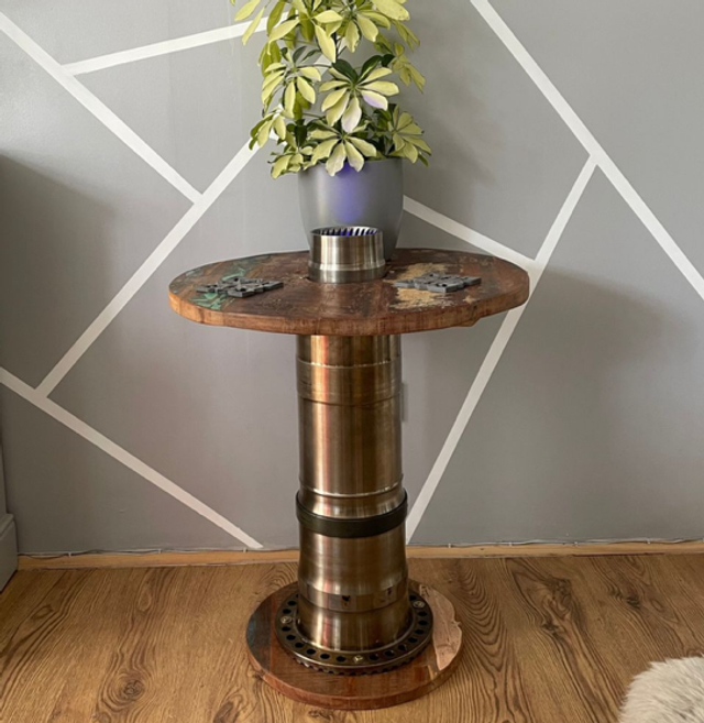 Easyjet Pratt &amp; Whitney Turbine Table 