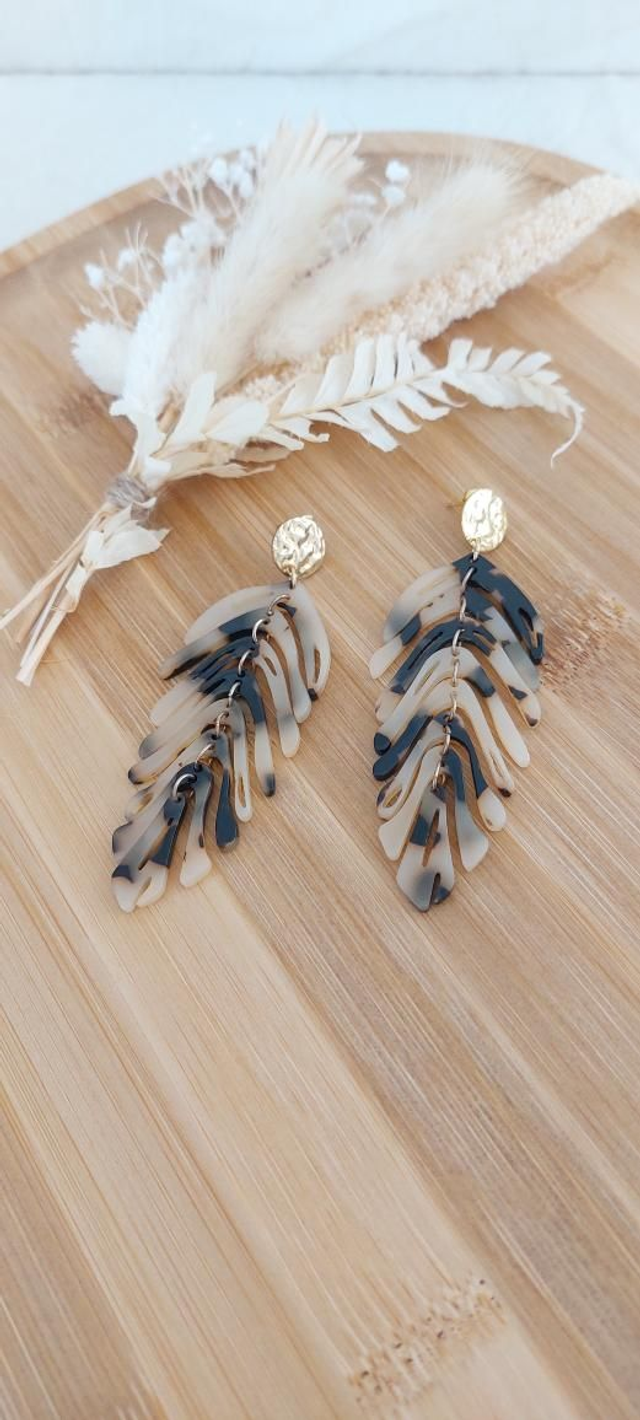 Boucles d'oreilles Yvonne beige