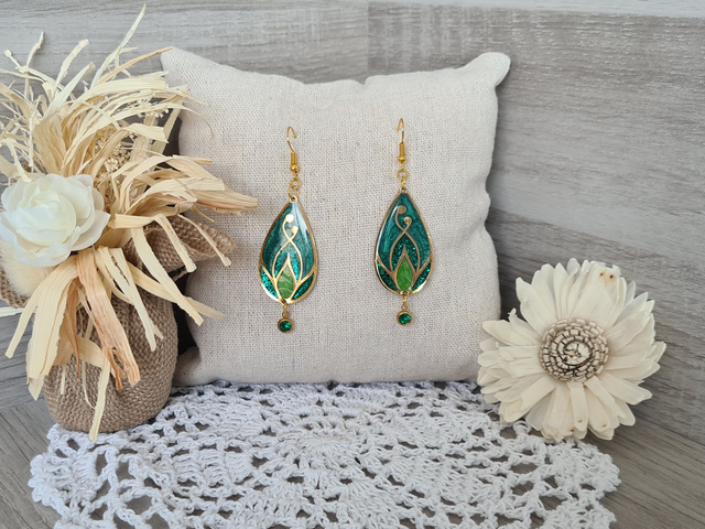 Boucles d&#039;oreilles Dorées vertes Légères Et Hypoallergénique