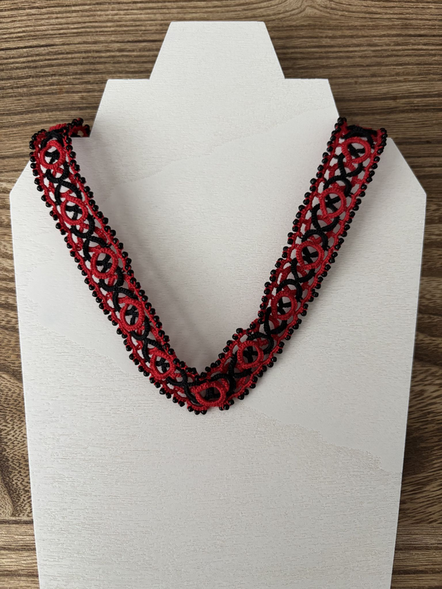 Black & Red weave necklace