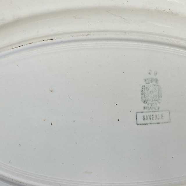 Plat ovale fleur vert et bordeaux