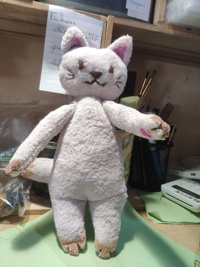 Chat en fibre de bambou