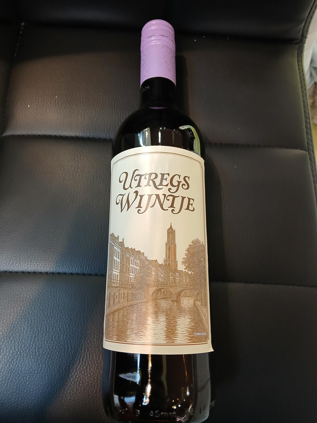 Utregs wijntje rood