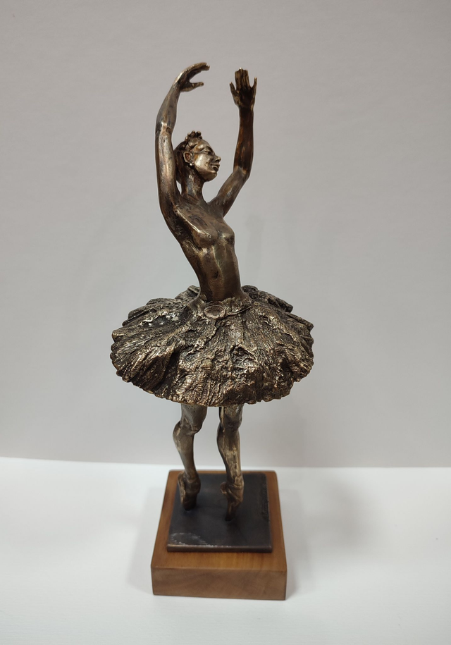 Baletnica, 31x12x12 brąz drewno unikat